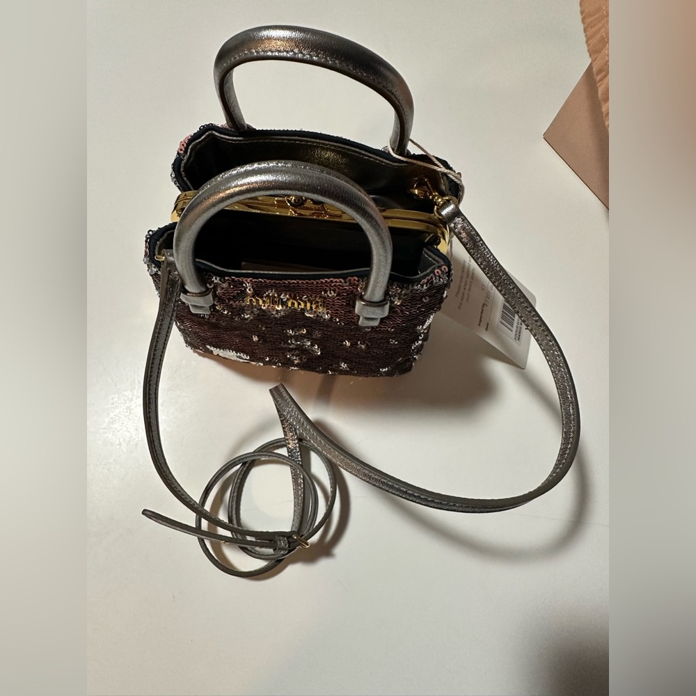 🦄 Miu Miu sequin mini bag 🦄 - Picture 5 of 17